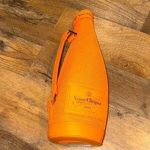 Veuve Cliquot Brut Champagne Insulated Gift Travel Display Bag Coozie Party Prop